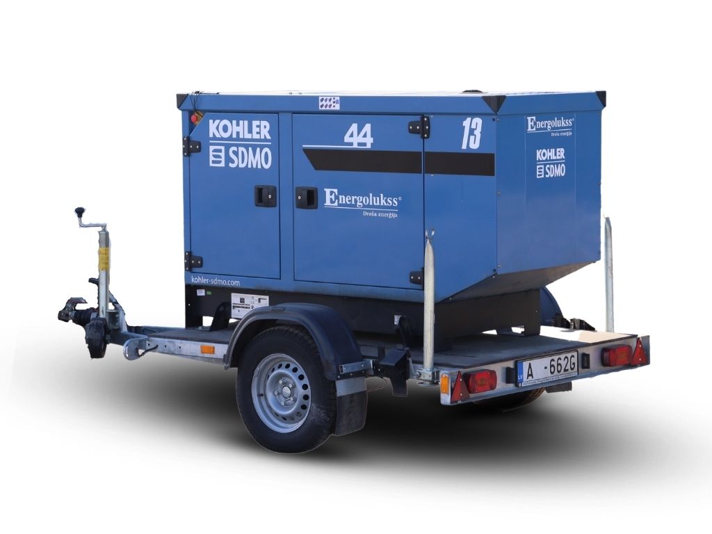 Energolukss nomas ģenerators 24kW uz piekabes