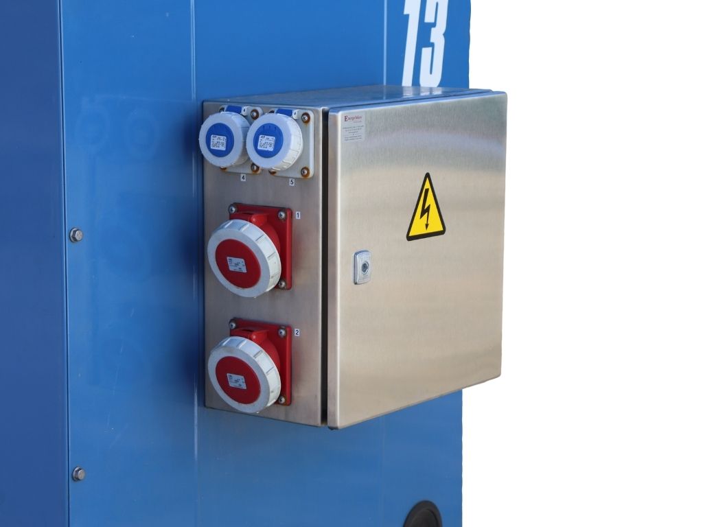 Energolukss nomas ģenerators 24kW uz piekabes